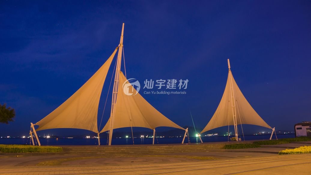 膜結(jié)構(gòu)車(chē)棚